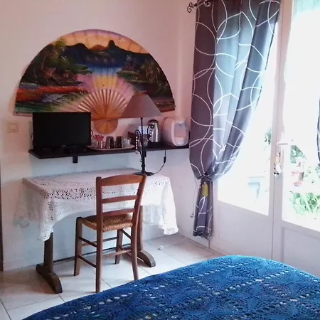 Le Chausse A Bres D'hotes 2 Payzac (Ardeche)